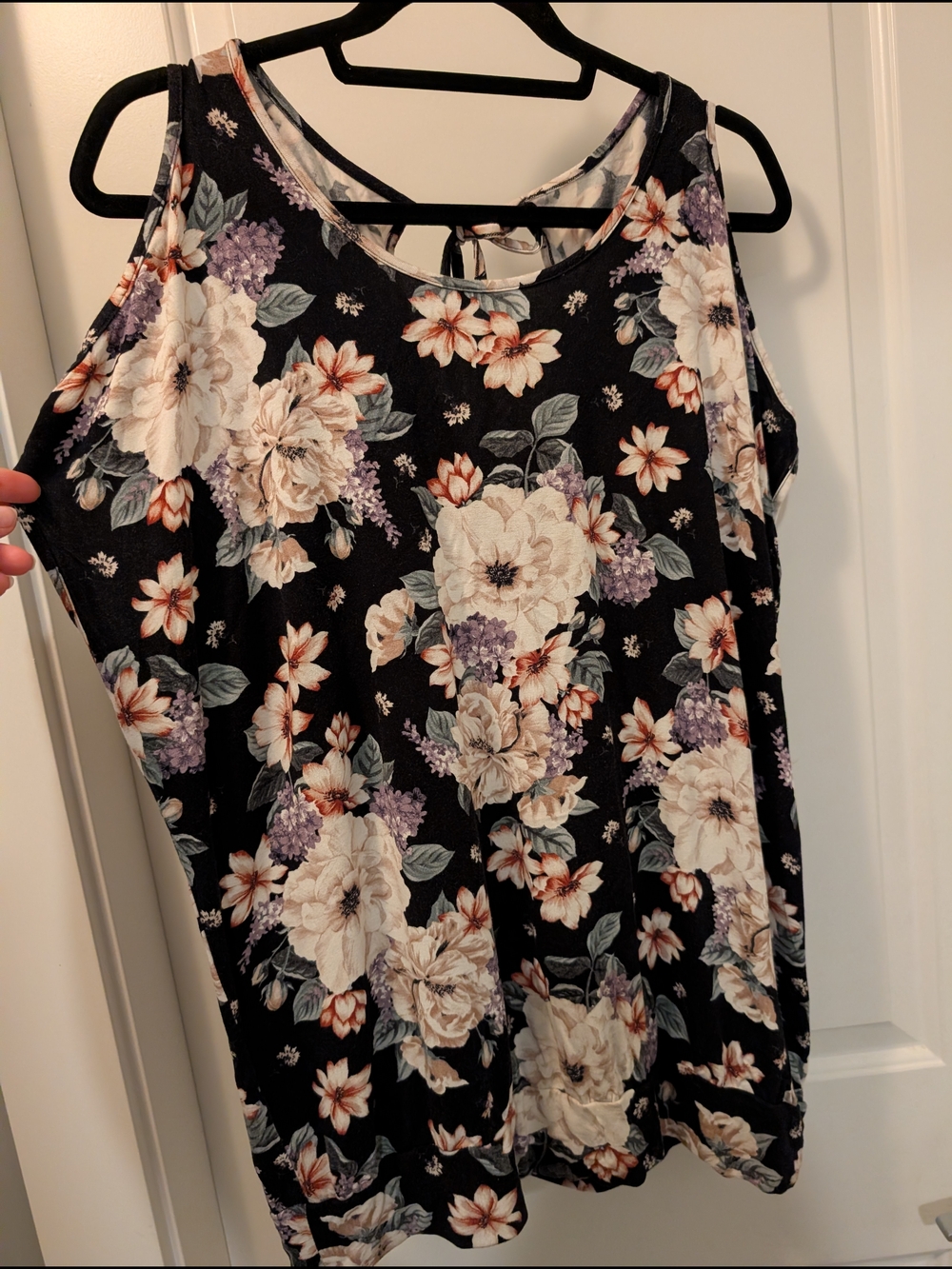 torrid Black Floral Cold-Shoulder Tank with Cream & Purple Blooms